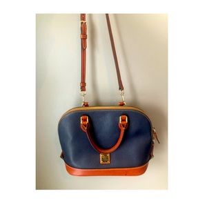 Dooney and Bourke crossbody bag